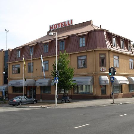 Hotelli Iisalmen Seurahuone Иисалми Экстерьер фото